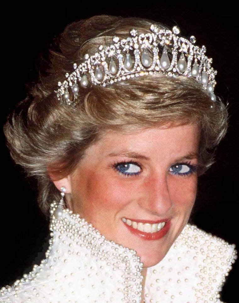 The late Princess Of Wales wearing the famous tiara in November 1989.