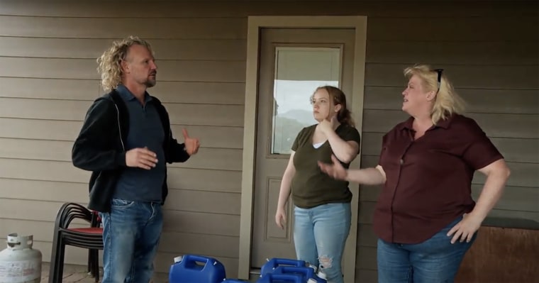 Both Kody and Janelle get frustrated with each other in Sunday's episode when they don’t see eye to eye with each other about their living arrangements.