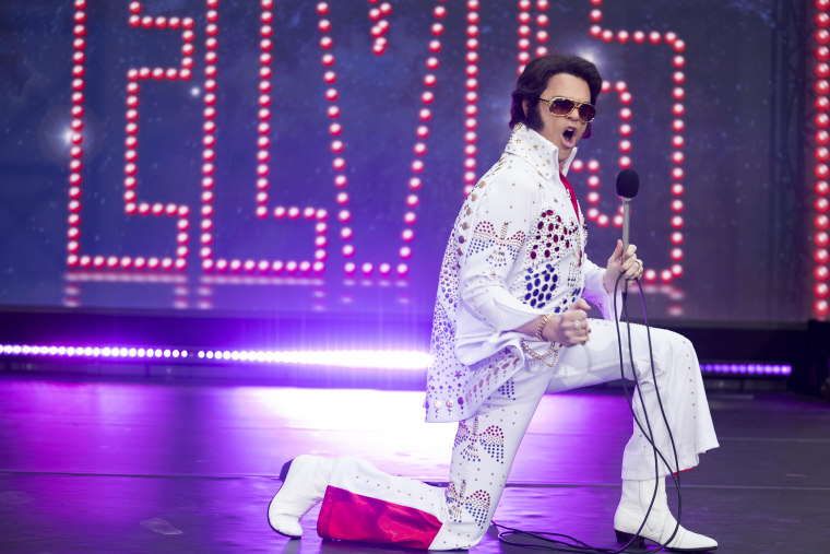 Willie Geist as Elvis