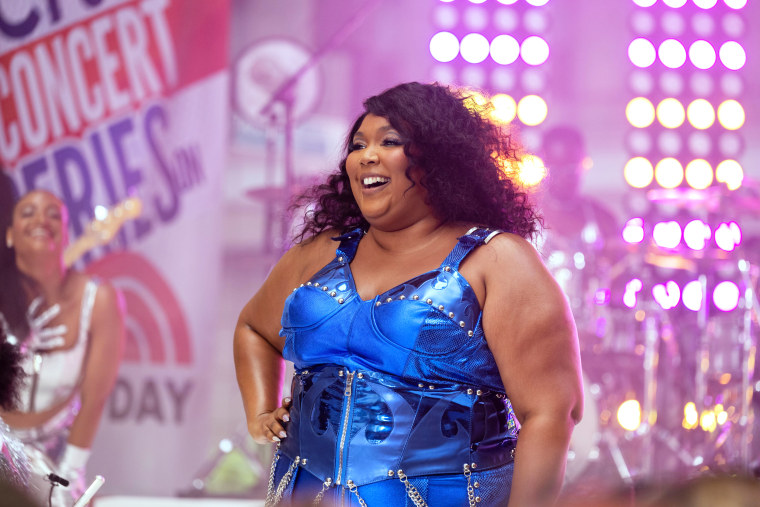 Lizzo performs during the Citi Concert Series on the TODAY Show