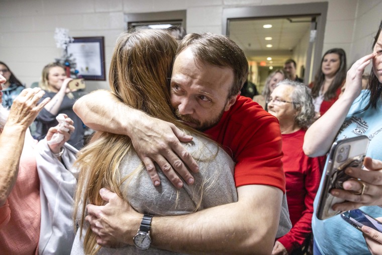 Darrell Lee Clark walked out of Floyd County Jail and into the arms of his family in time to celebrate his first Christmas as a free man in more than two decades.
