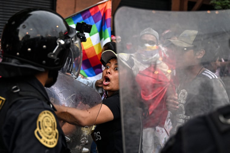 Two people died and at least five people were injured on Sunday during growing protests against Peru's President Dina Boluarte after the failed coup and the arrest of former President Pedro Castillo.