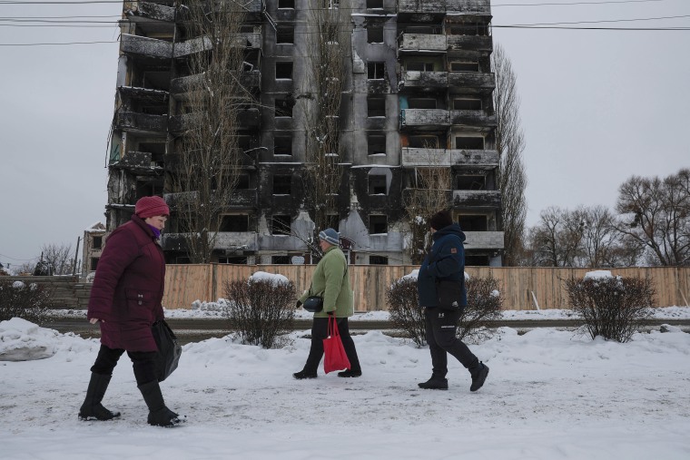 Image: Winter Sets In As Kyiv Residents Prepare For Further Russian Attacks