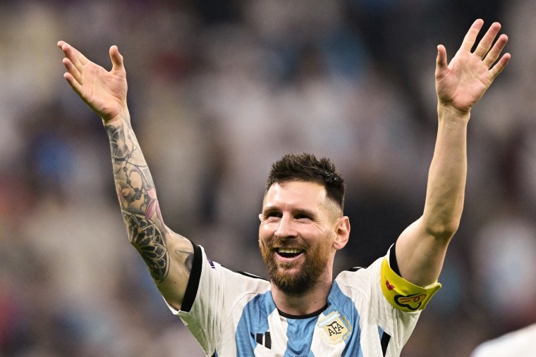 Argentina captain Lionel Messi celebrates after beating Croatia