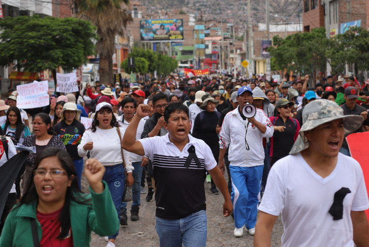 Peru Declares National State of Emergency Amid Deadly Protests - The New  York Times