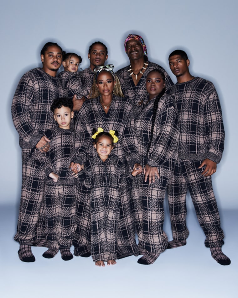 Snoop Dogg and his family are the SKIMS Holiday family of the year