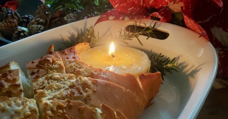 Garlic butter candles can make your holiday table beautiful, delicious and 100% vampire-free.