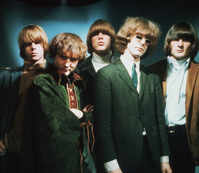Pop group The Byrds (l to r): Chris Hillman; Dave Crosby; Mike Clark; Jim McGuinn; and Gene Clark. (Photo by © Hulton-Deutsch Collection/CORBIS/Corbis via Getty Images)