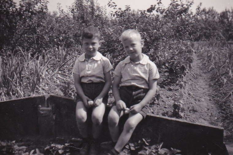 Max Arpels Lezer and his foster brother, Gerrit, pictured in 1943 in Friesland in the northern Netherlands, where he was sent to hide from the Nazis. 