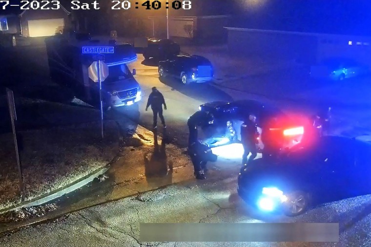 This still image from a Memphis street-cam video released by the City of Memphis on January 27, 2023, shows Tyre Nichols on the ground surrounded by police officers, in Memphis, Tennessee. - The US city of Memphis on Friday January 27, 2023, released distressing footage of the fatal police beating of a 29-year-old Black man, seen calling for his mother as the blows rain down in an assault that has sparked calls for protests -- and fears of possible unrest.
Five Memphis officers, also all Black, were charged with second-degree murder in the beating of Tyre Nichols, who died in hospital on January 10 three days after being stopped on suspicion of reckless driving. (Photo by Handout / City of Memphis / AFP) / RESTRICTED TO EDITORIAL USE - MANDATORY CREDIT "AFP PHOTO / HANDOUT / City of Memphis " - NO MARKETING - NO ADVERTISING CAMPAIGNS - DISTRIBUTED AS A SERVICE TO CLIENTS