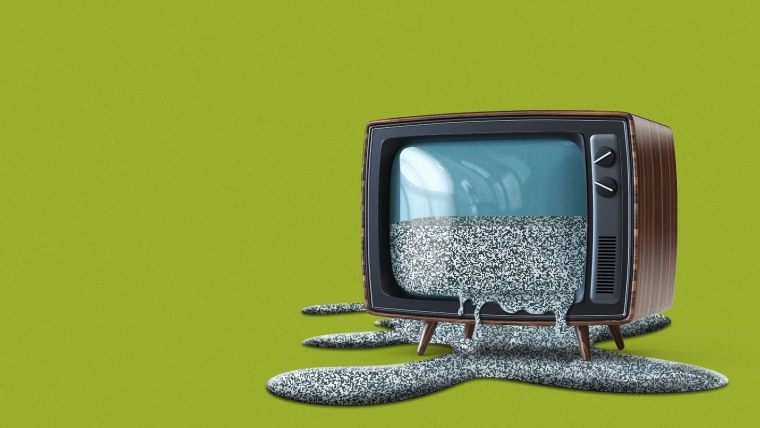 Ilustración de un fondo verde claro sobre el cual se ve una televisión análoga. Los píxeles de la TV se están derritiendo, en representación de la pérdida de contenido.