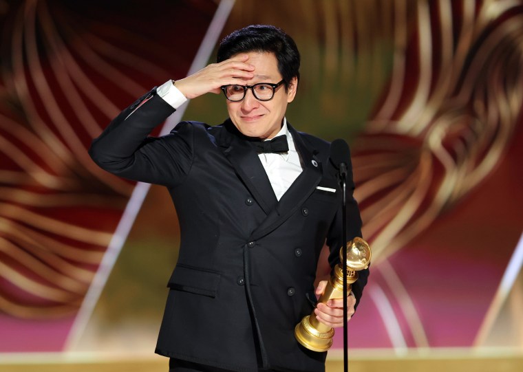 Ke Huy Quan Tears Up During his Golden Globes Acceptance Speech