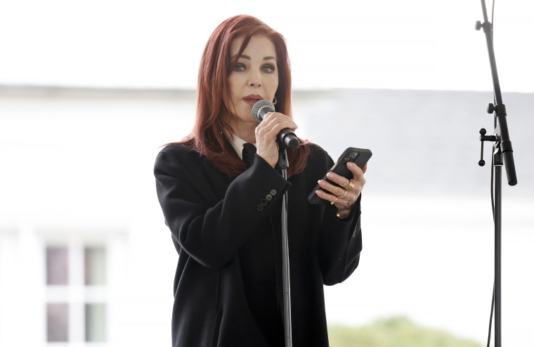 Priscilla Presley speaks at the public memorial for Lisa Marie Presley.