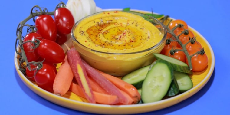 This Turmeric Hummus is a great alternative to inflammation-inducing dips and sauces,