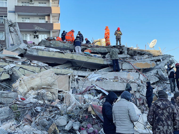 Earthquakes jolt Turkiye's provinces