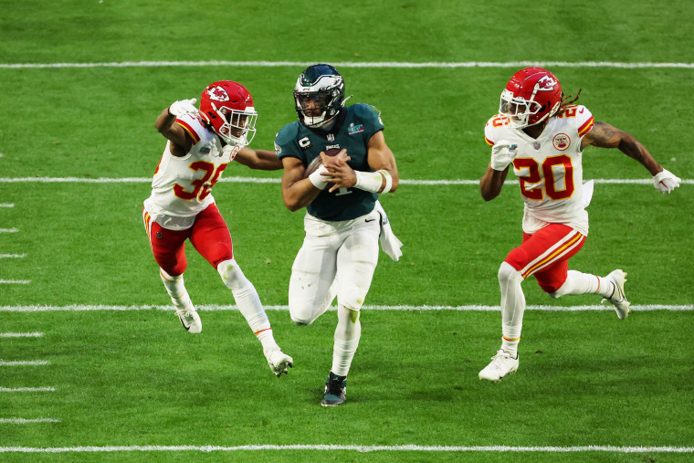 Jalen Hurts #1 of the Philadelphia Eagles carries the ball against the Kansas City Chiefs during the Super Bowl on Feb. 12, 2023, in Glendale, Ariz.