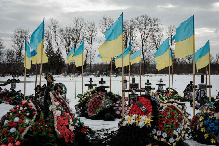 Ukraine war graves in Kramatorsk
