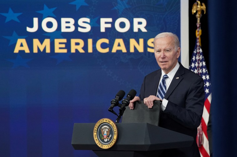 El presidente, Joe Biden, habla sobre la economía en la Casa Blanca, el 3 de febrero de 2023.