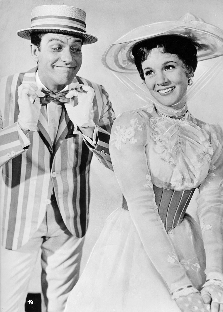 Andrews, Julie - Schauspielerin, GB/ mit D. v. Dyke in 'Mary Poppins'