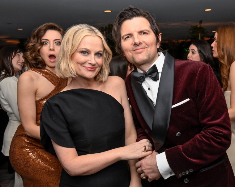 Parks and Recreation' Stars Amy Poehler, Aubrey Plaza and Adam Scott  Reunite at SAG Awards