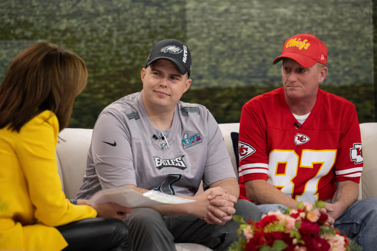 John Gladwell, right, donated his kidney to his old Marine pal Billy Welsh, left. They'll now be heading to the Super Bowl.