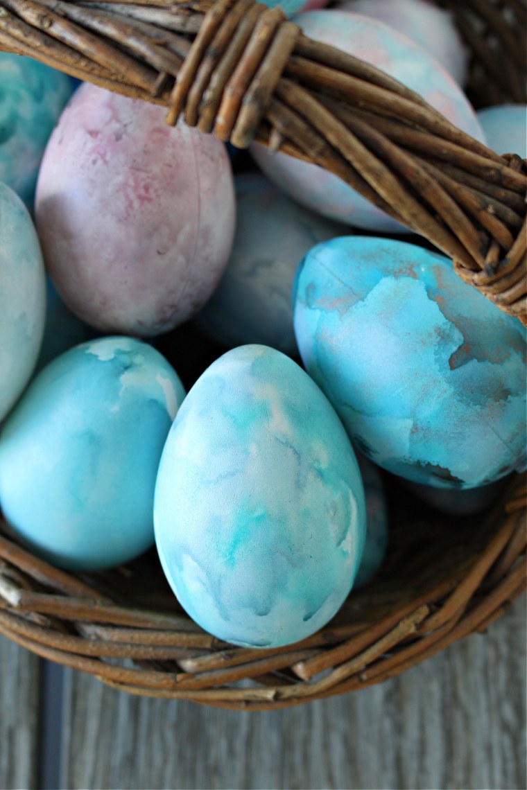 alcohol ink easter eggs 