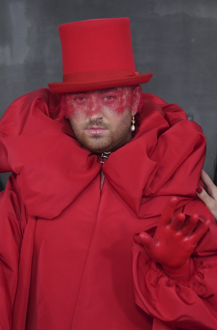 Sam Smith Arrives to the Grammys With a Coordinated AllRed Entourage