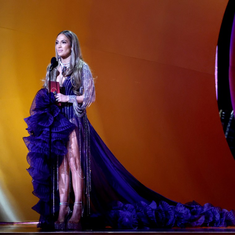 Jennifer Lopez en la ceremonia de los premios Grammy 2023