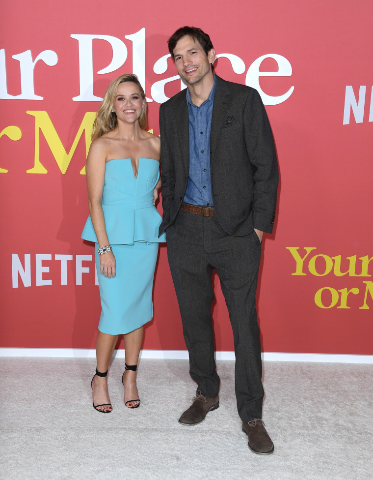 The actors posed for photos together before heading into the premiere. 