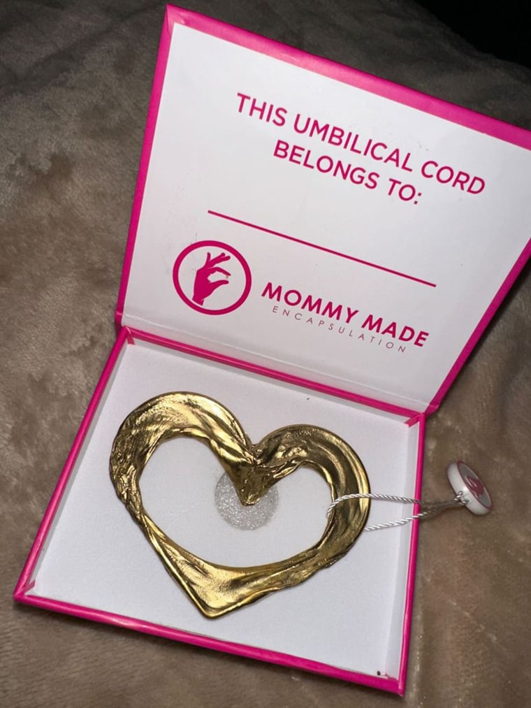 Umbilical Cord Keepsakes Are Going Viral