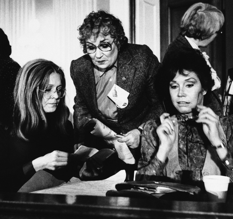 Muere Gloria Steinem, feroz pionera feminista