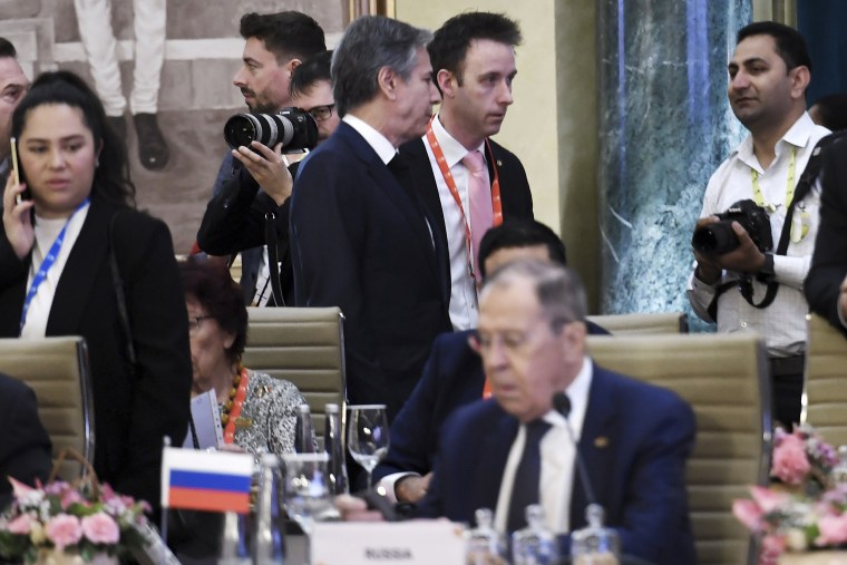 Blinken and Lavrov speak briefly at G-20.