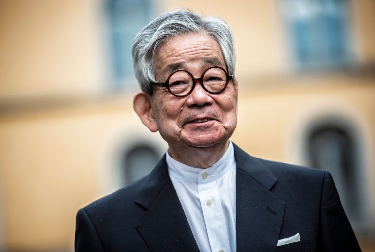 Japan’s Kenzaburo Oe, awarded Nobel for poetic fiction, dies