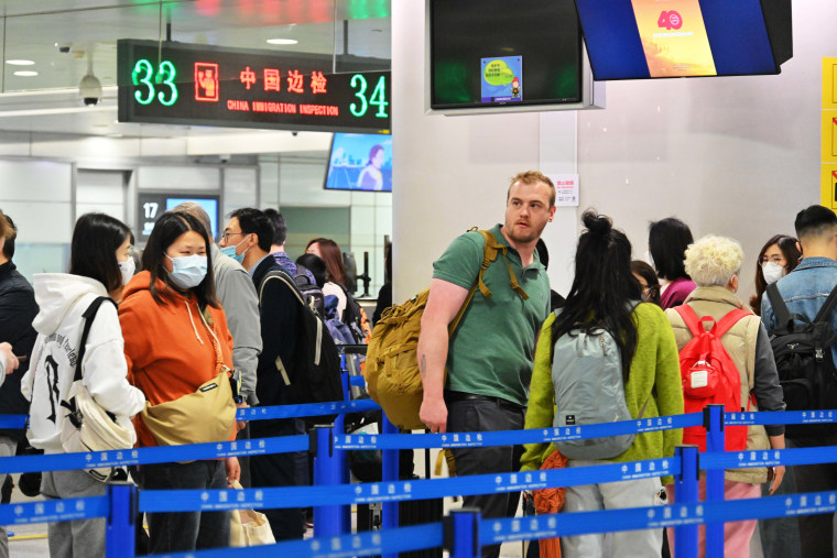 Cross-border Tourist In Shanghai