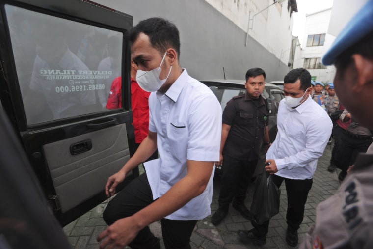Indonesia Acquits 2 Police Officers And Jails 1 Over Deadly Soccer Crush
