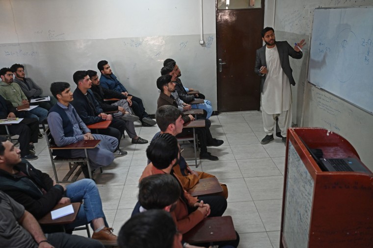 AFGHANISTAN-EDUCATION-WOMEN-RIGHTS