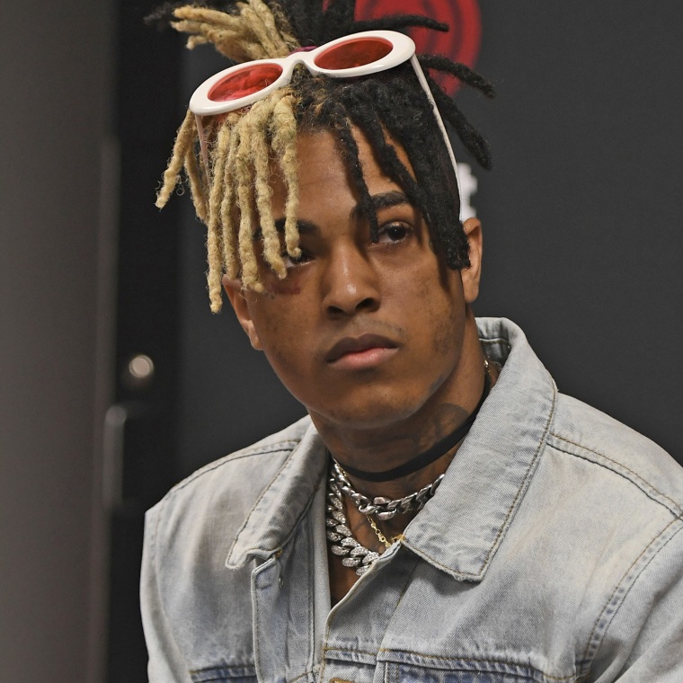 Xxxtentacion visits a radio station in 2017.