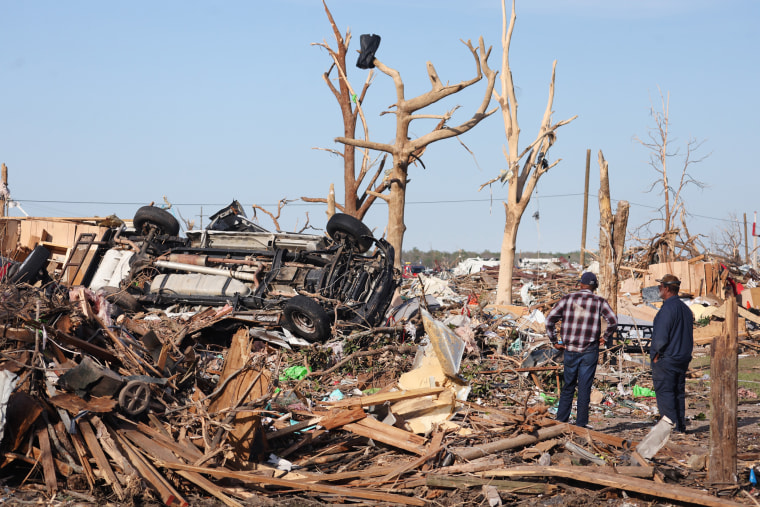 Residents continue their recovery efforts on March 27, 2023 in Rolling Fork, Miss.