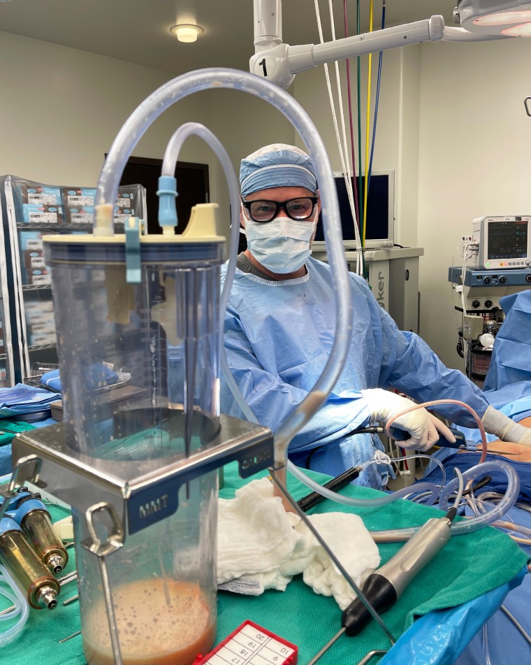 5 Things A Plastic Surgeon Says He d Never Do To Protect His Skin