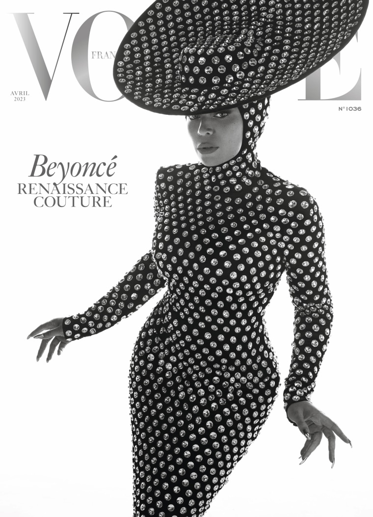 Beyoncé in her "Heated" outfit.