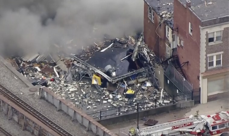 La explosión en la fábrica de chocolate, ocurrida el 24 de marzo de 2023, destruyó por completo el edificio y produjo profundos daños en el inmueble vecino.