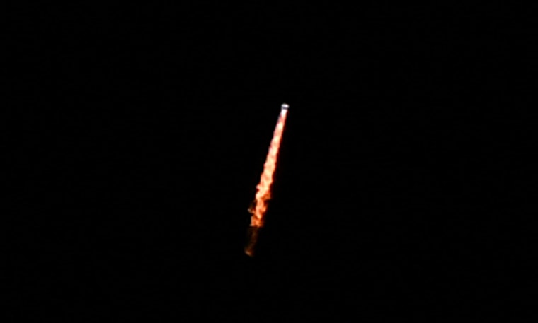 El cohete Terran 1 despega con éxito desde la plataforma 16 de la Estación Espacial de Cabo Cañaveral, Florida, el 22 de marzo de 2023.