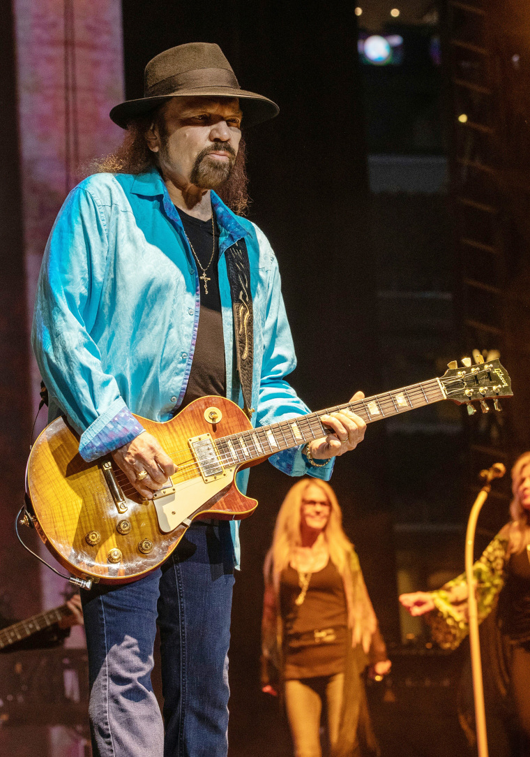 Lynyrd Skynyrd Guitarist Gary Rossington Dies At 71