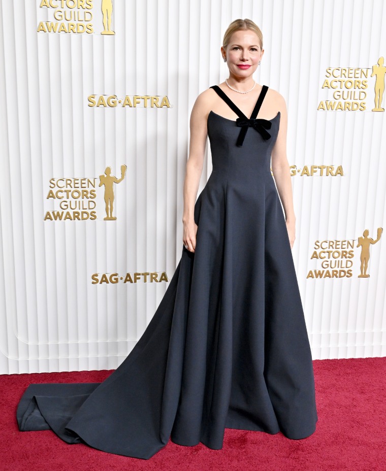 Michelle Williams at the 29th Annual Screen Actors Guild Awards on February 26, 2023 in Los Angeles, CA.
