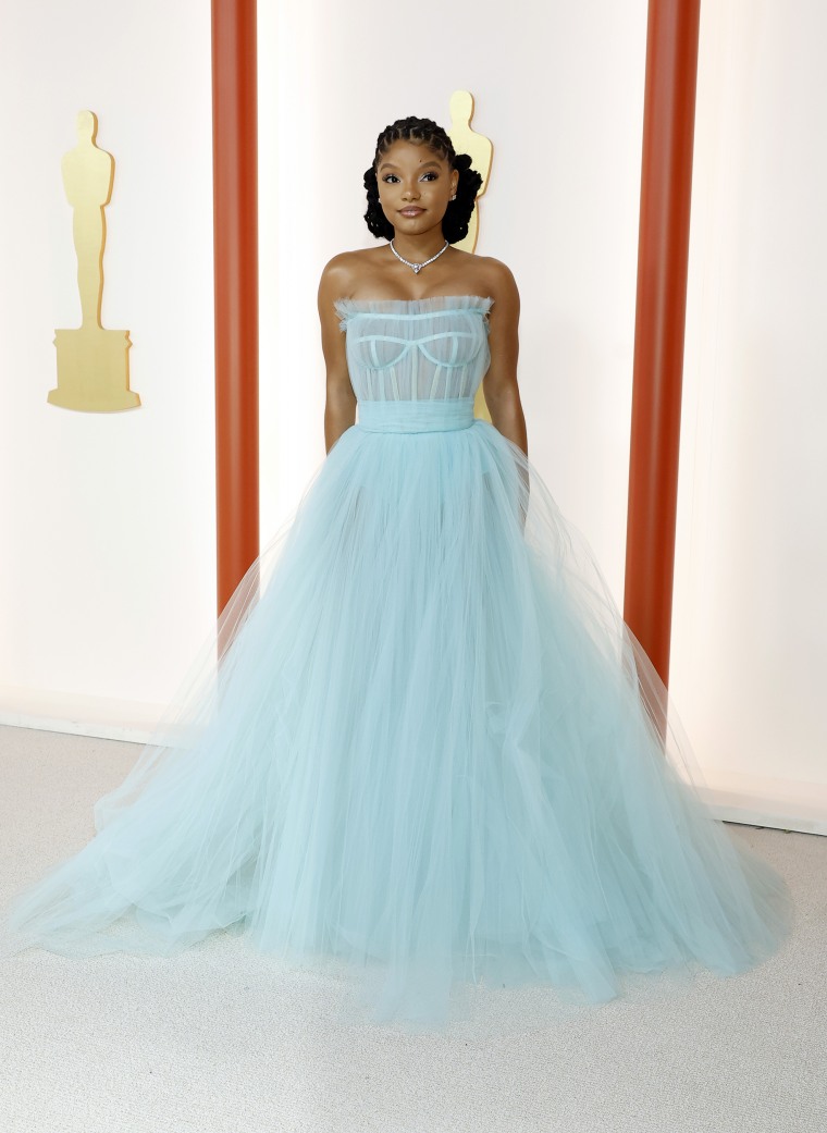 Photos from Oscars 2023: Red Carpet Fashion