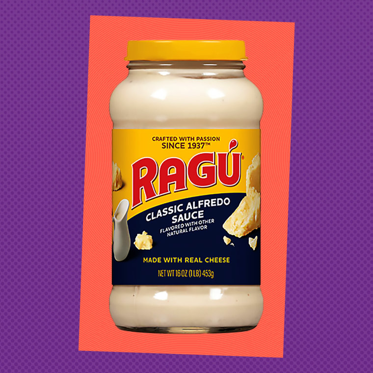 Ragu Classic Alfredo Sauce.