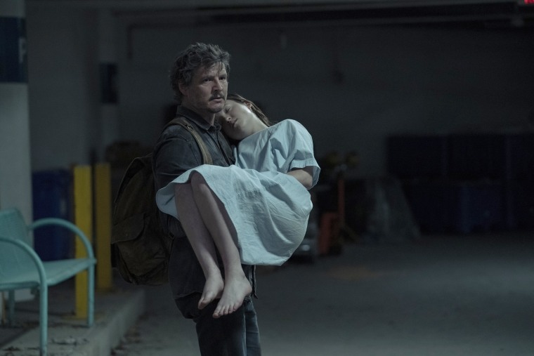 Pedro Pascal, Bella Ramsey in The Last of Us