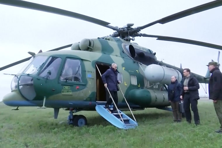 Putin visits Russian troops in occupied Ukraine