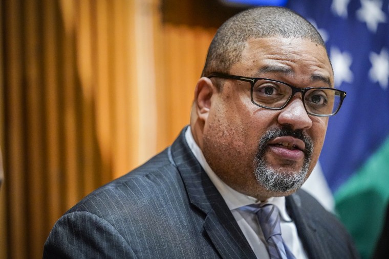 Image: Manhattan District Attorney Alvin Bragg speaks to reporters during a news conference at police headquarters on April 18, 2023, in New York.