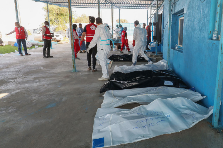 The Libyan coastguard recovered on April 25 the bodies of 11 migrants including a child after their Europe-bound boat sank off the North African country's coast, and came to the aid of survivors of the shipwreck who were able to swim to shore after the sinking.